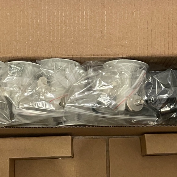 Zmodo 8-Channel NVR Security Camera System - Picture 8 of 10